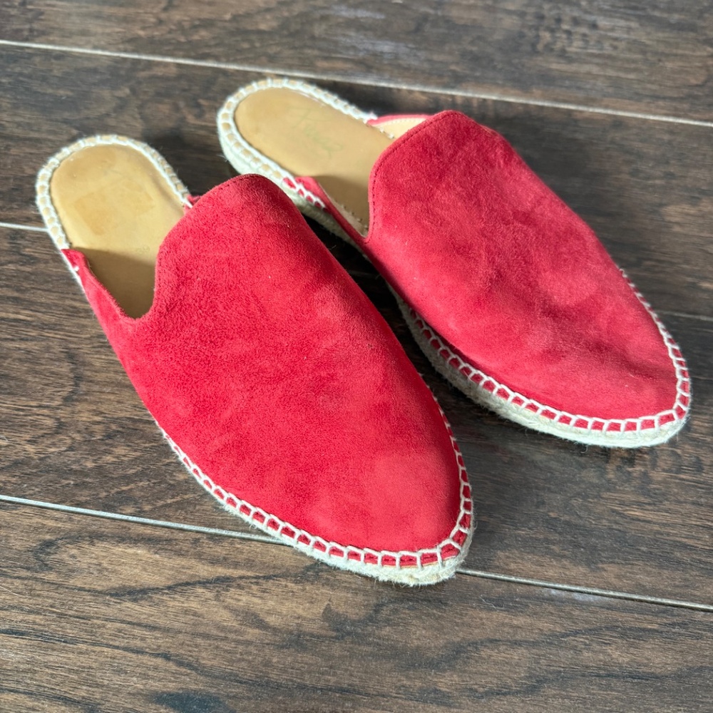 Pima2 Red Flat Espadrilles Size 39 EU Slip-On Summer Sandals
